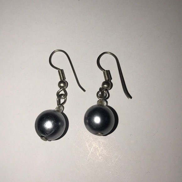 Silver Color Earrings - Picture 1 of 2
